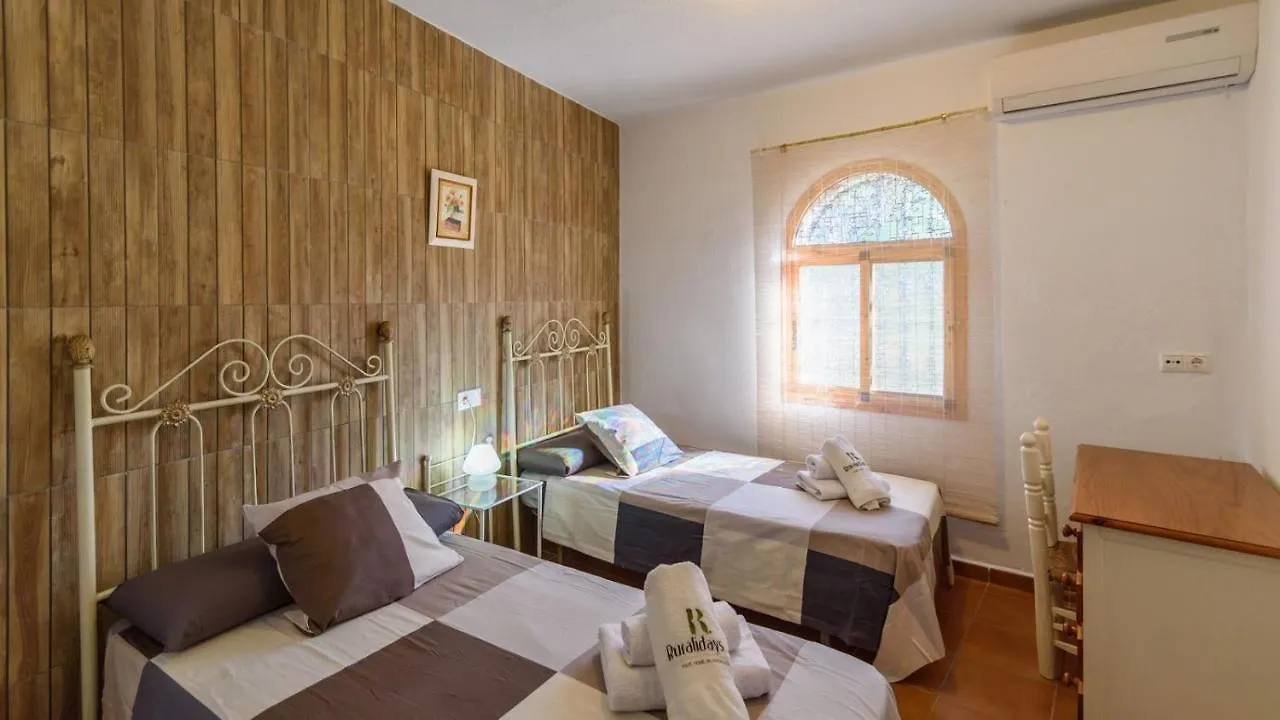 Villa Fuente Pinta Arenas By Ruralidays